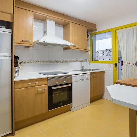 Lagos Del Castillo דניה